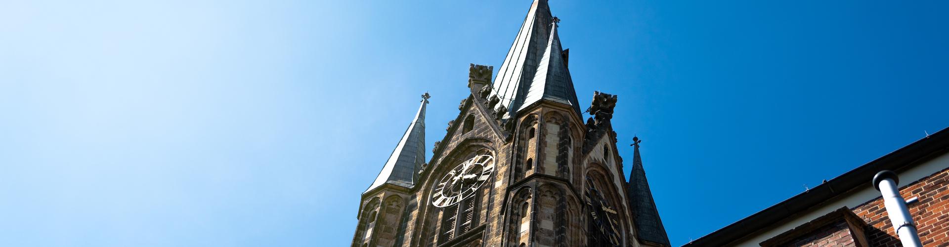 Kirchturm mit Uhr in Sendenhorst